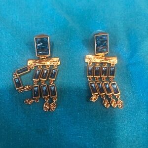 Kendra Scott earrings